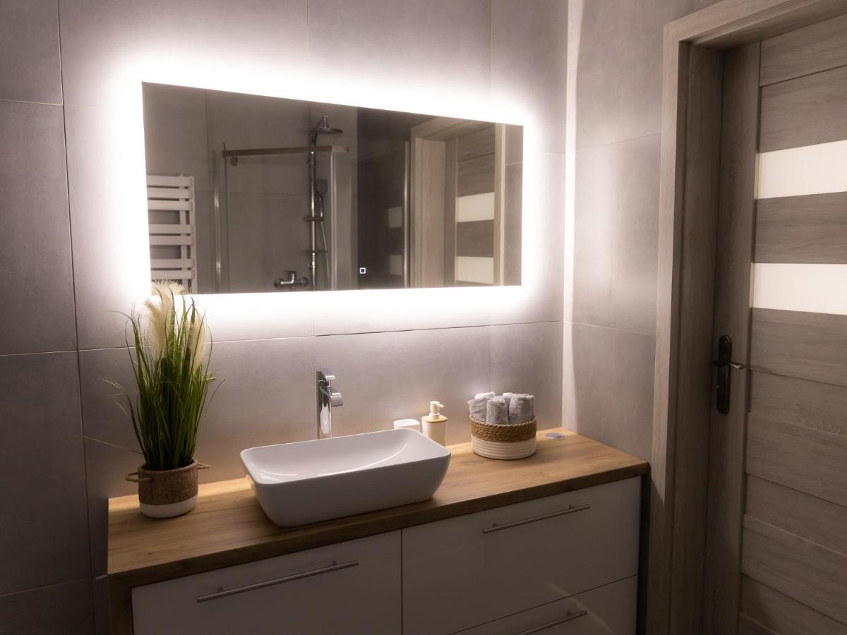 Apartament Pod Lasem Apartment Oldrzychowice Klodzkie Bagian luar foto